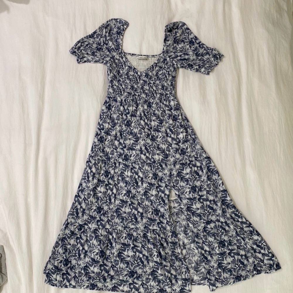 Abercrombie & Fitch Navy and White Floral Midi Dress